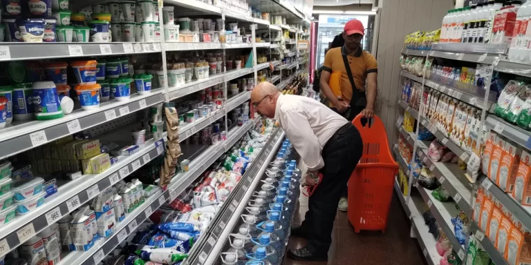 Indec: las ventas en supermercados registraron una suba de 1,8% en noviembre