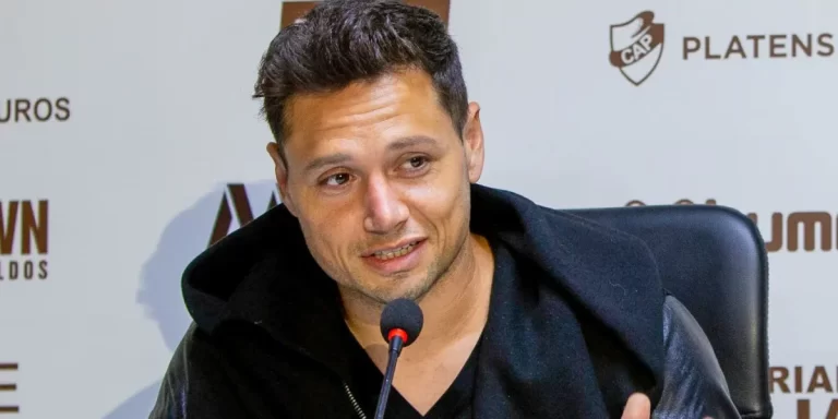 Mauro Zárate se refirió a su polémico traspaso de Vélez a Boca
