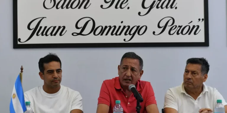 Omar Maturano anunció un nuevo día sin servicio de trenes en todo el país