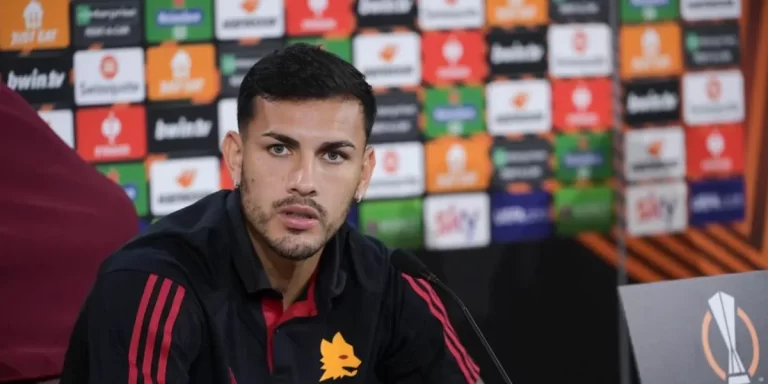El DT de Roma dejó abierta la salida de Paredes a Boca: “Si se quiere ir, que así sea”