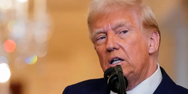 Accidente aéreo en EEUU: Trump cuestionó el accionar del piloto del helicóptero y la torre de control