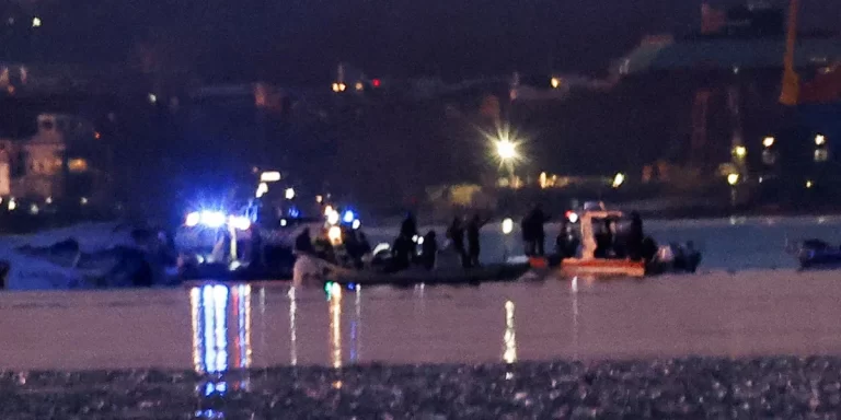 Accidente aérero en EEUU: Las autoridades no creen que haya sobrevivientes