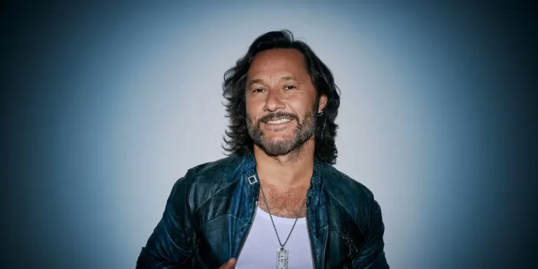 Diego Torres presenta “La última noche” junto a Estopa