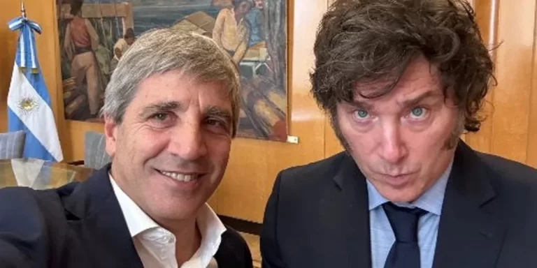 En medio de la caída de las bolsas del mundo, Caputo salió a ratificar el plan ecónomico del Gobierno