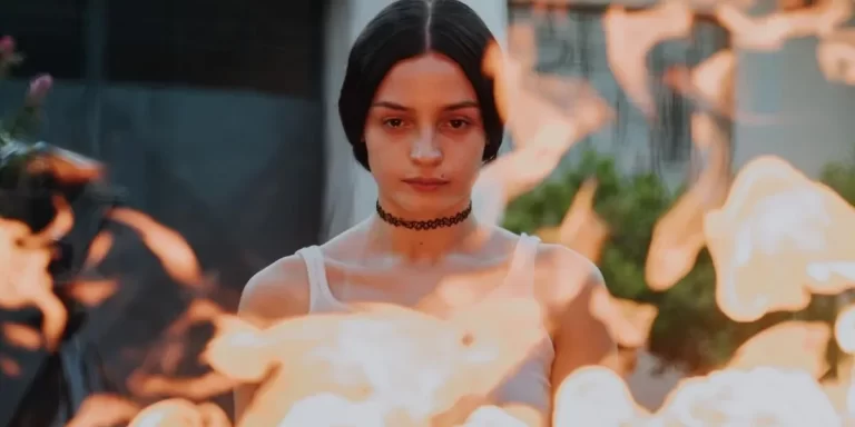 Primer vistazo a “La Virgen de la Tosquera”: la película basada en los cuentos de Mariana Enríquez se estrenó en el Festival de Sundance