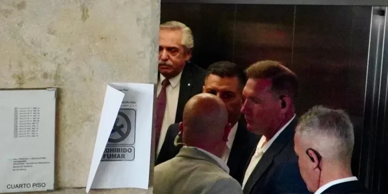 Alberto Fernández presentó un escrito y negó haber ejercido violencia contra Fabiola Yañez