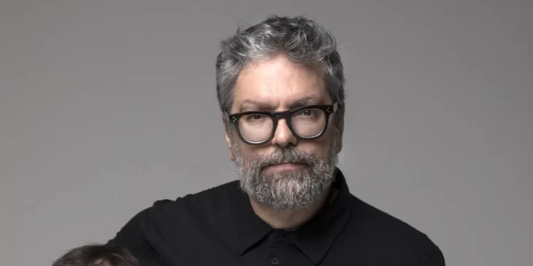 Kevin Johansen y Liniers presentan “El Vals de la Luna”