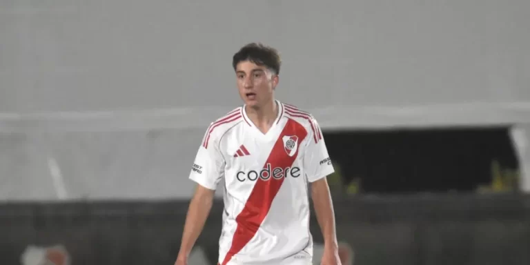 Quién es Agustín De La Cuesta, la nueva promesa de River que convocó Marcelo Gallardo