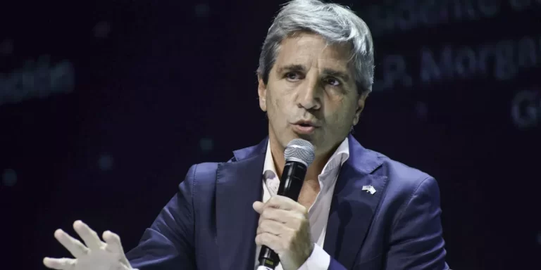 El Gobierno reestructuró el Ministerio de Economía: eliminó áreas y fusionó otras