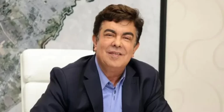 La fiscal pidió que el intendente Fernando Espinoza sea sobreseído por el supuesto abuso sexual a su secretaria