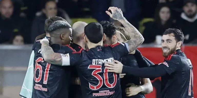Con la presencia de Otamendi y Di María, Benfica venció a Mónaco por la ida de los playoffs de la Champions League
