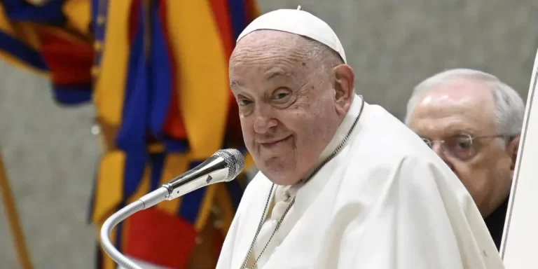 Preocupación por la salud del papa Francisco: padece una infección respiratoria