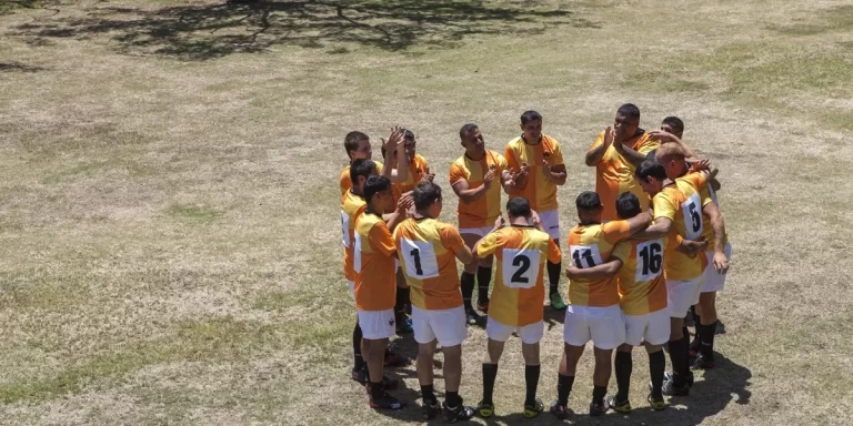 “Espartanos”, la serie basada en el equipo de rugby carcelario que transformó vidas
