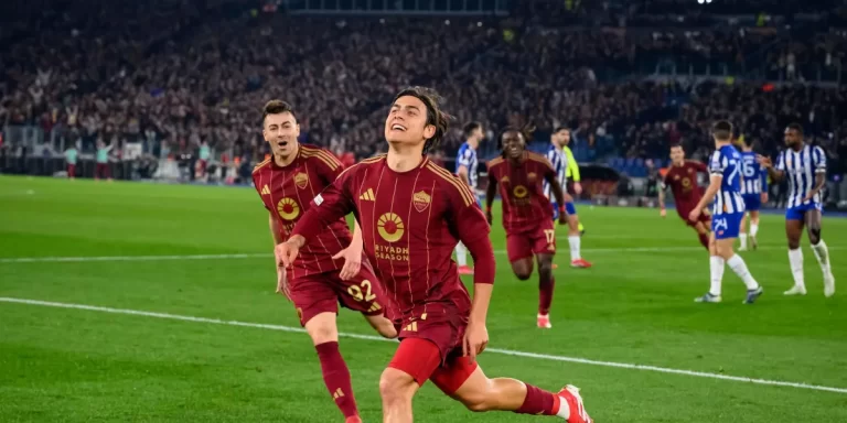 Con una gran actuación de Paulo Dybala, Roma venció al Porto y avanzó a los octavos de final de la Europa League