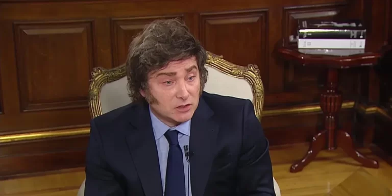 El gobierno de Javier Milei echó a 500 empleados estatales y prometió más despidos