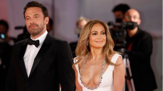 Jennifer López y Ben Affleck están oficialmente divorciados