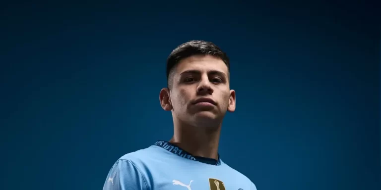 Manchester City presentó a Claudio “Diablito” Echeverri