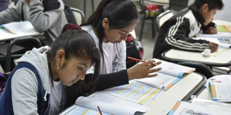 Suspenden el paro docente del 5 de marzo tras un acercamiento con el Gobierno