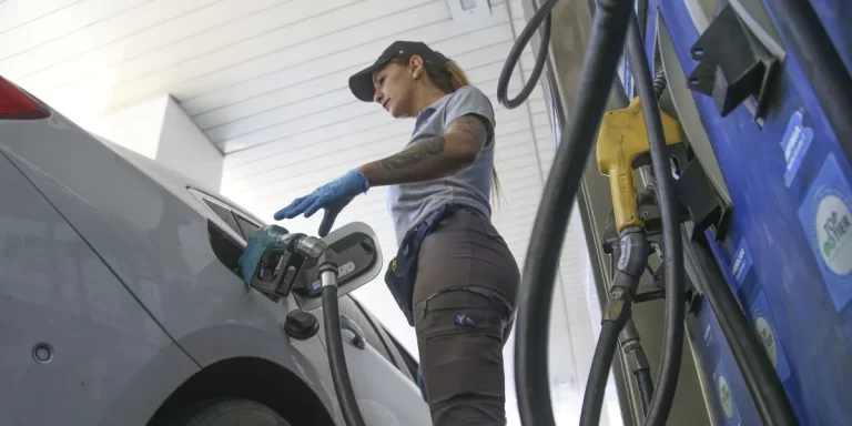 Aumentaron un 1,9% los precios de los combustibles en todo el país