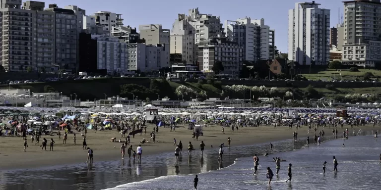 Temporada de verano 2025: viajaron 28,1 millones de turistas