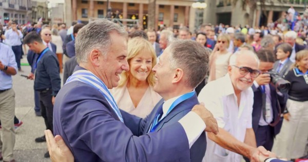 Gray fue a la asunción de Orsi