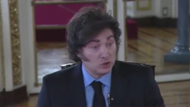 “Son chimentos de peluquería”, dijo Javier Milei sobre los supuestos pedidos de coima en medio del Criptogate