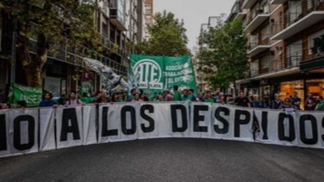 ATE denuncia más de 2.000 despidos en la Secretaría de Niñez, Adolescencia y Familia