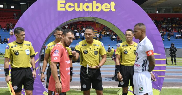2476677