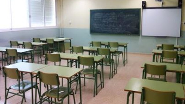 Tensión en el inicio de clases: les descontará el salario a los docentes bonaerenses que vayan al paro
