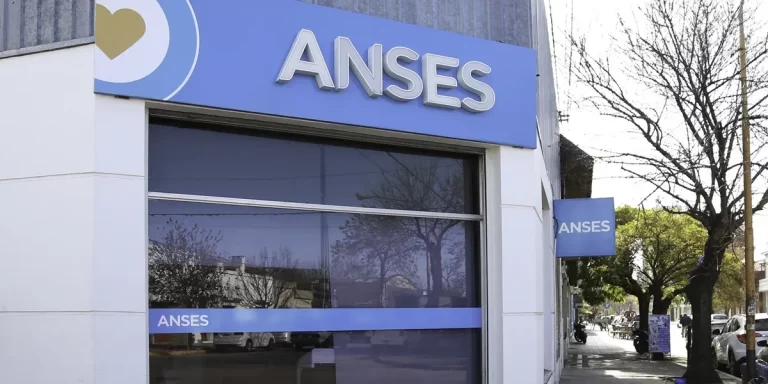 Anses oficializó un nuevo bono de $70.000 para jubilados en marzo