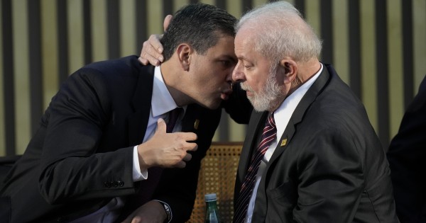Tras bajar a Lezcano, Peña quiere preservar la relación con Lula