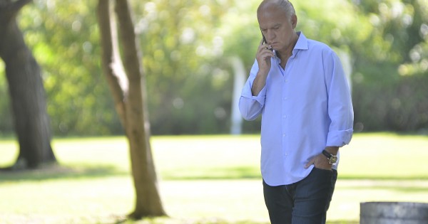 Ante los faltazos, Grindetti tuvo que bajar una cumbre del PRO en La Plata que quería ofrecer a Karina