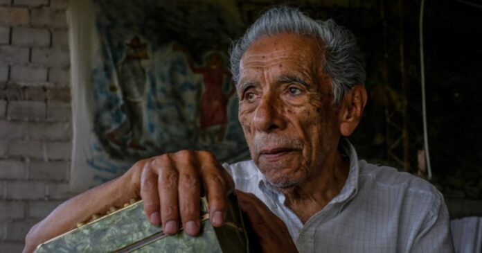 2487626