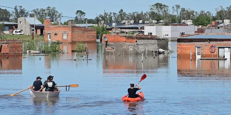 El Gobierno decretó tres días de duelo por las víctimas del temporal en Bahía Blanca