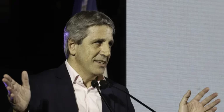 El Gobierno anunció que obtuvo un nuevo superavit financiero en febrero