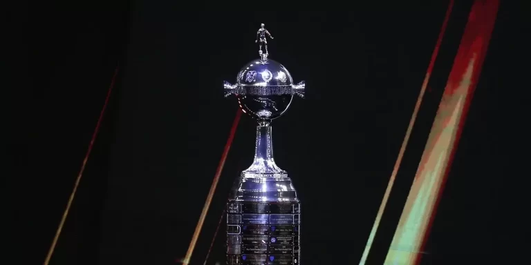 Se sortearon los grupos de la Copa Libertadores: River jugará en la altura y Estudiantes ante el último campeón