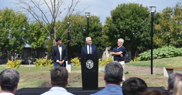 Alak avanza en la regularización del cementerio de La Plata e inauguró el nuevo osario