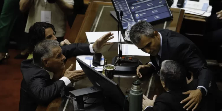 Tensión en la Cámara de Diputados en medio del debate por el acuerdo con el FMI