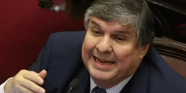 Un senador de Unión por la Patria denunció amenazas para aprobar el pliego del juez Lijo