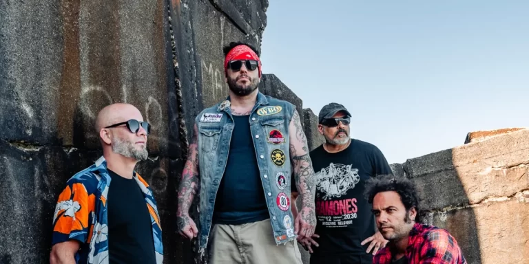 Bryathan: la historia de la banda de rock que nació entre el ring y la batería