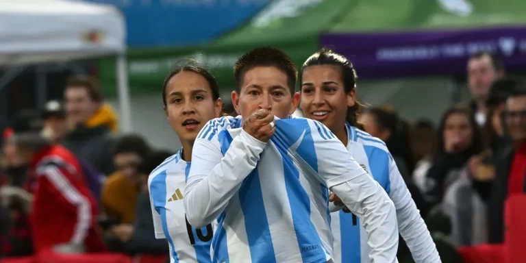 La Selección Argentina femenina logró un histórico triunfo ante Canadá