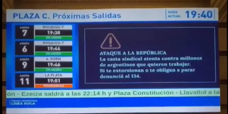El Gobierno volvió a utilizar las pantallas de las estaciones de tren para criticar el paro general