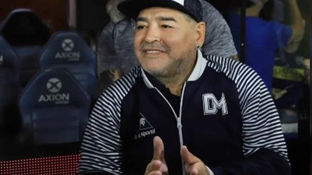 Caso Maradona: médicos declararon que “no era necesario operarlo del hematoma subdural” y complicaron a Luque