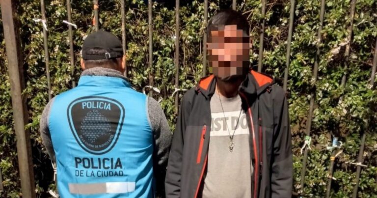 Volvieron a detener al “trapito” acusado de amenazar a conductores y rayarles el auto en Palermo