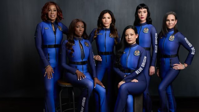 Katy Perry y novia de Bezos viajaron al espacio en un vuelo 100% femenino