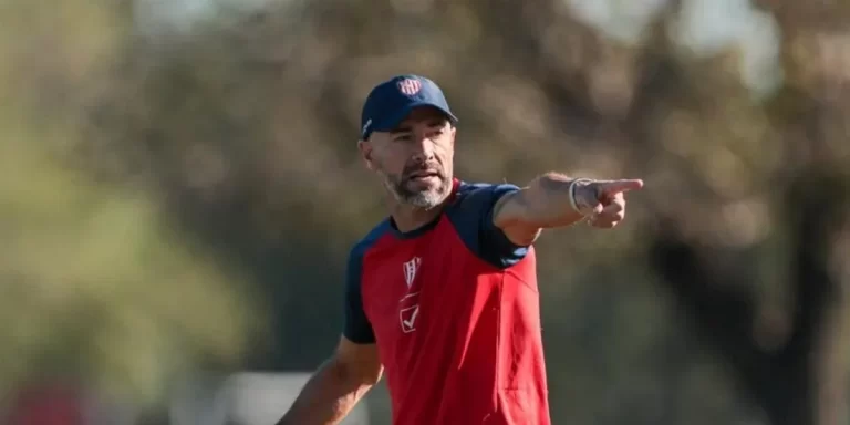 Cristian “Kily” González se va de Unión de Santa Fe y es el duodécimo entrenador que deja su cargo esta temporada