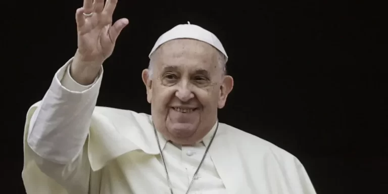 El Papa aprobó el primer paso para la beatificación de Antoni Gaudí