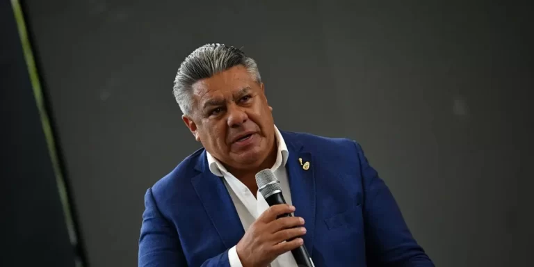 Claudio “Chiqui” Tapia habló de las chances de ver a Messi en el Mundial 2026 y defendió el torneo de 30 equipos