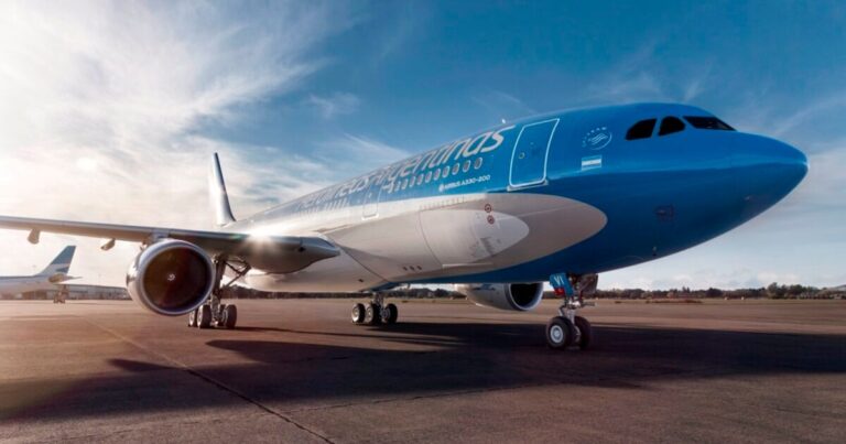 Aerolíneas Argentinas tendrá más vuelos a Miami en julio y sumará una nueva frecuencia diaria en el próximo verano