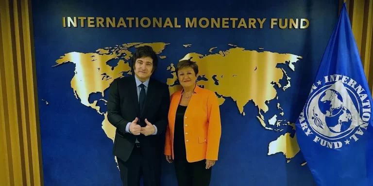 El FMI destacó el plan económico argentino y proyectó el crecimiento para este año